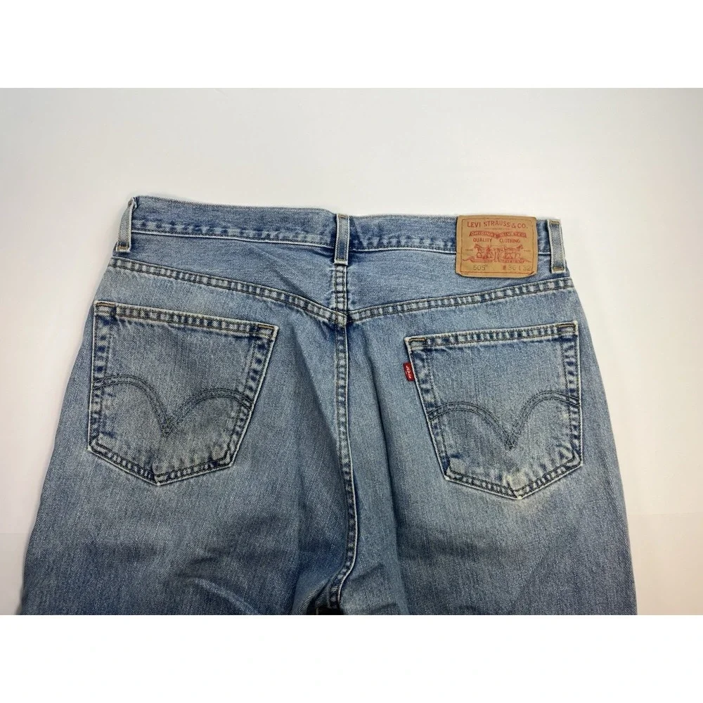 Levi's 505 Jeans 34x32 Straight Fit Light Wash Denim Y2K Classic Style